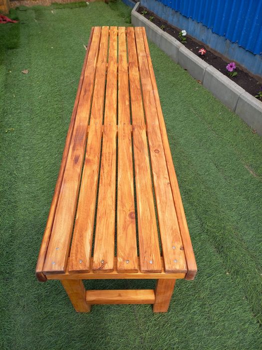 Лавочка для дома и сада