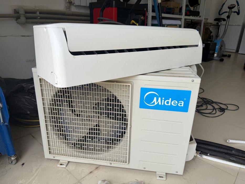 Кондиционер Midea