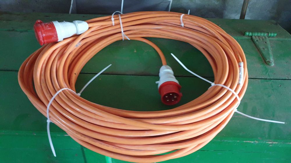 Prelungitor trifazic industrial pentru santier H07BQ-F