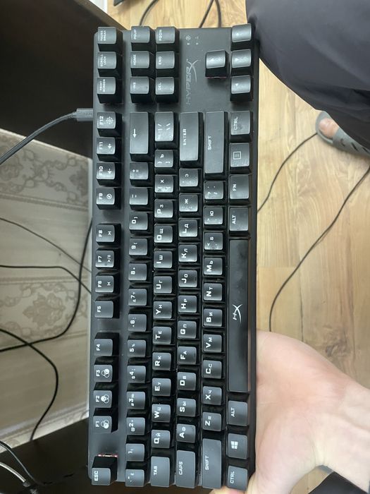 Механическая клавиатура hyper x