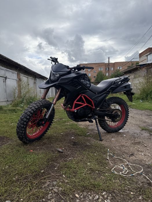 Мотоцикл sycmcc 300