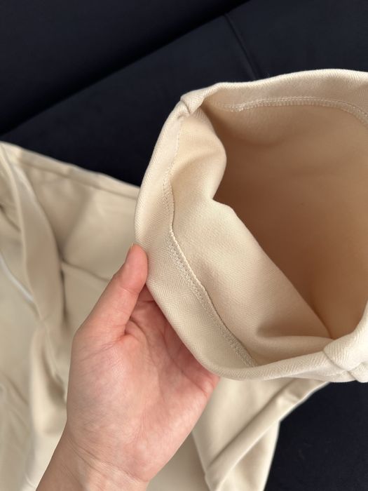 Теплые бежевые брюки