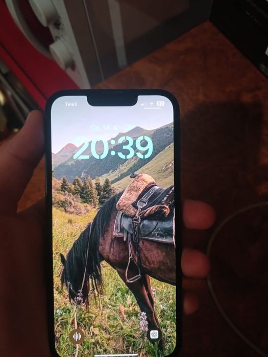 Продам Айфон 13