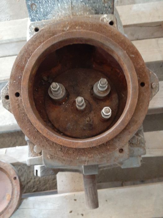 Продам электродвигатель 4 КВт, 1500 об/мин.