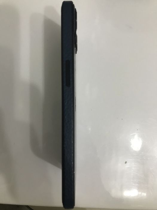 Продам  apple wath se и айфон 13