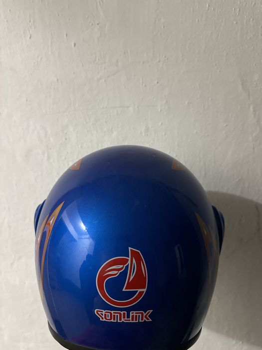 Продам два шлема