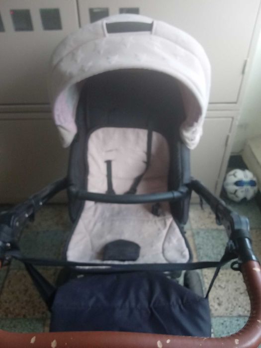 Продавам бебешка количка