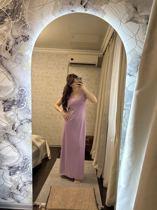 Стильное вечернее платье