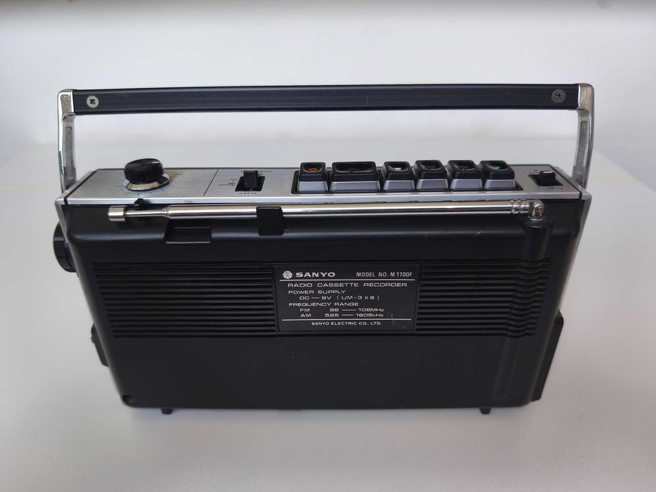 Radio casetofon portabil Sanyo