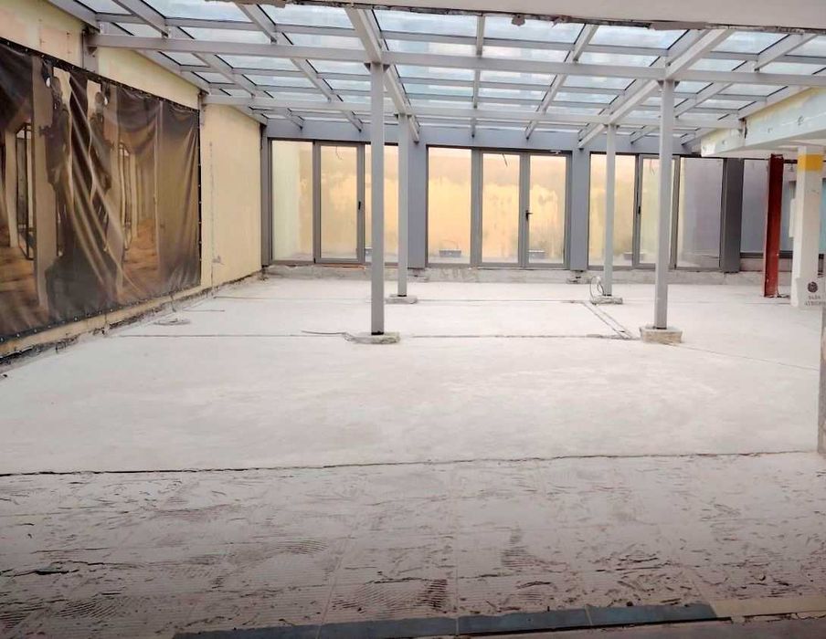 Дава се под наем Офис в Варна, Червен площад - 360 кв.м за 3000 € - Снимка #1