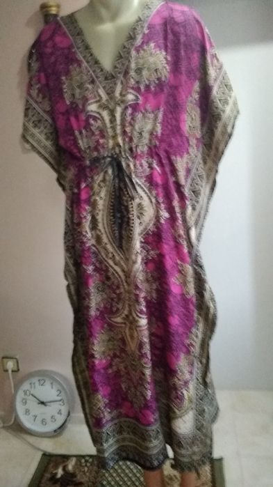 Предлагам нови индийски кафтани