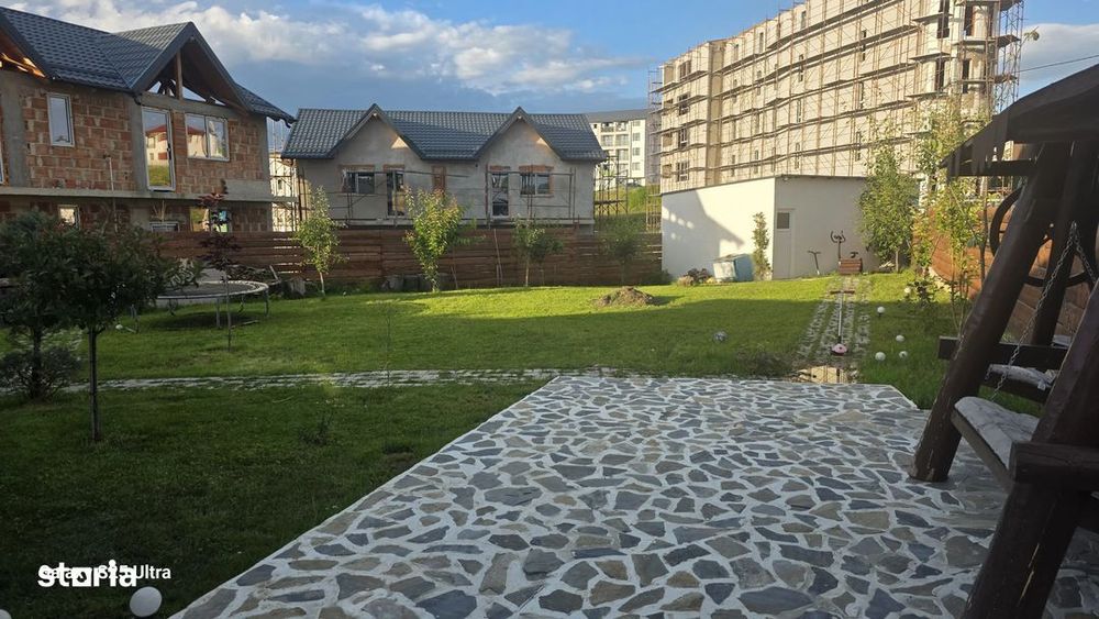Casă cu 4 camere, garaj și pod  în Visan