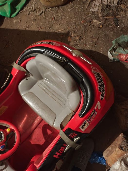 Детская машинка на ручном управления