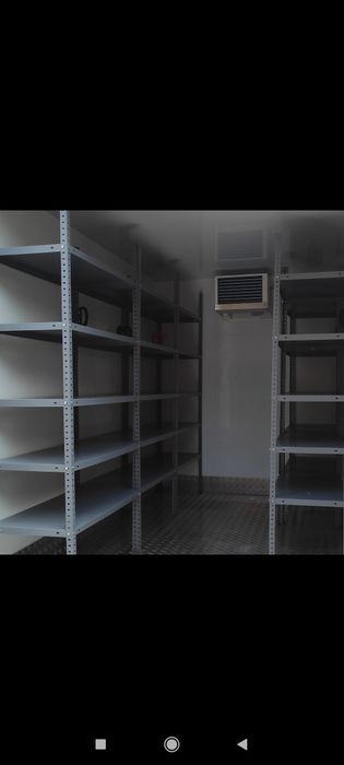 Închiriez remorcă frigorifică și dozator ptr evenimente