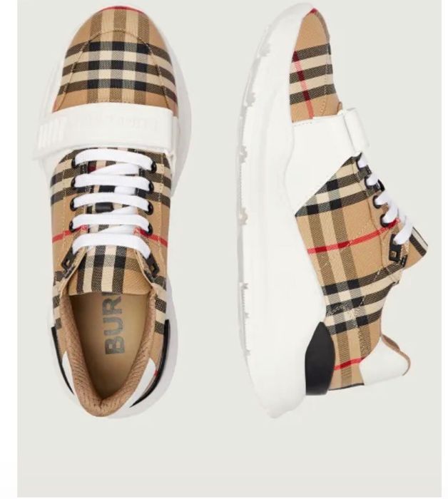 Adidași Burberry
