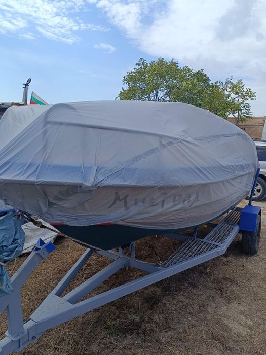 Продавам лодка YERLYURT-КОЛЕДНА  промоция