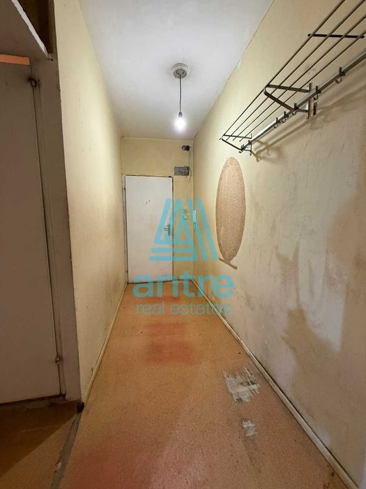 Двустаен апартамент в кв. Дружба 2