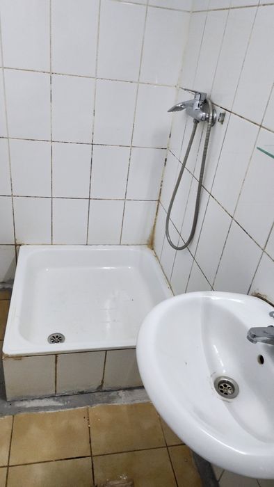 Inchiriez spatii cazare