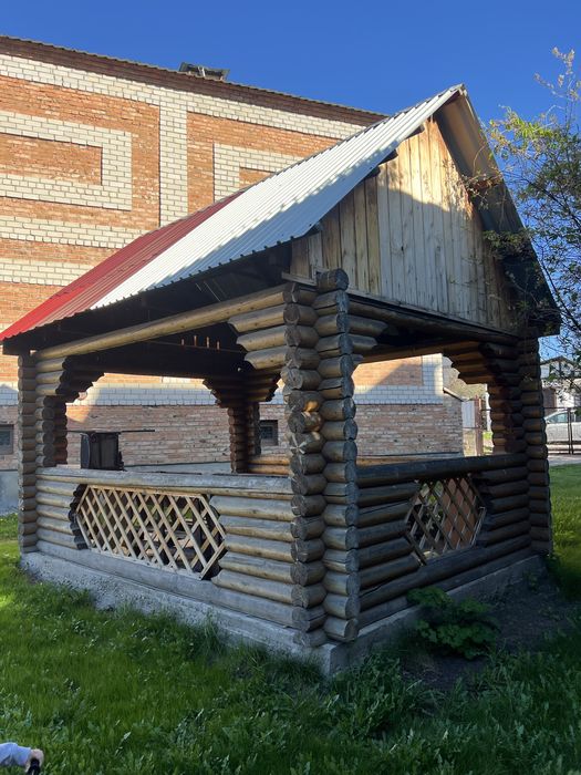 Продам беседку из кругляка 14мм.