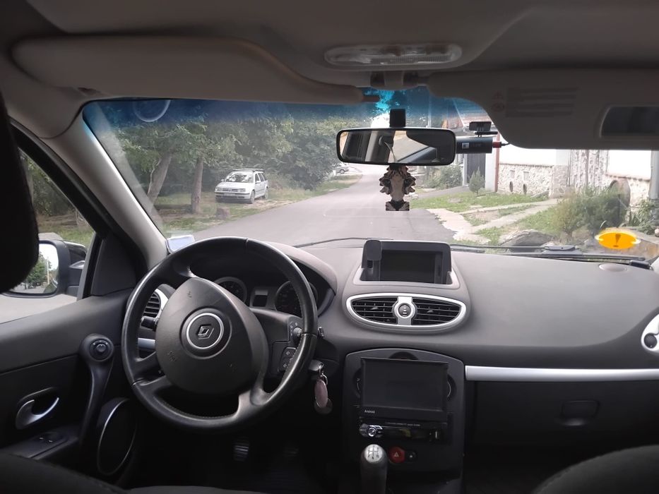 Vând mașină-Renault Clio
