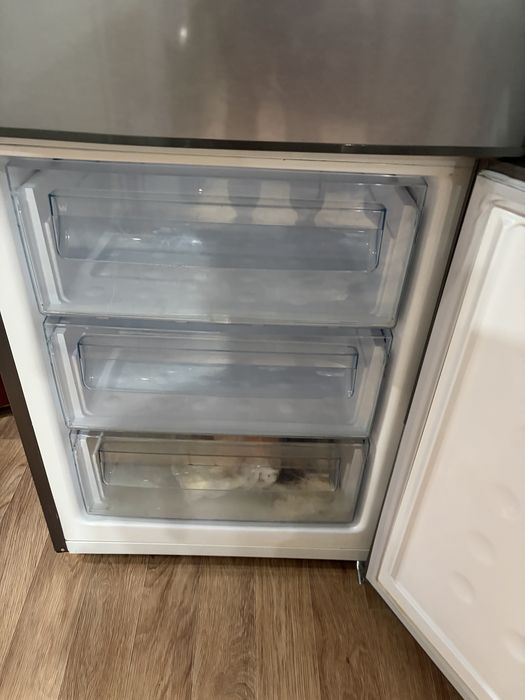 Продам холодильник Samsung