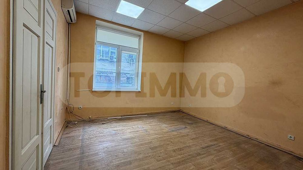 Дава се под наем Офис в Варна, Център - 85 кв.м за 797.64 € - Снимка #7