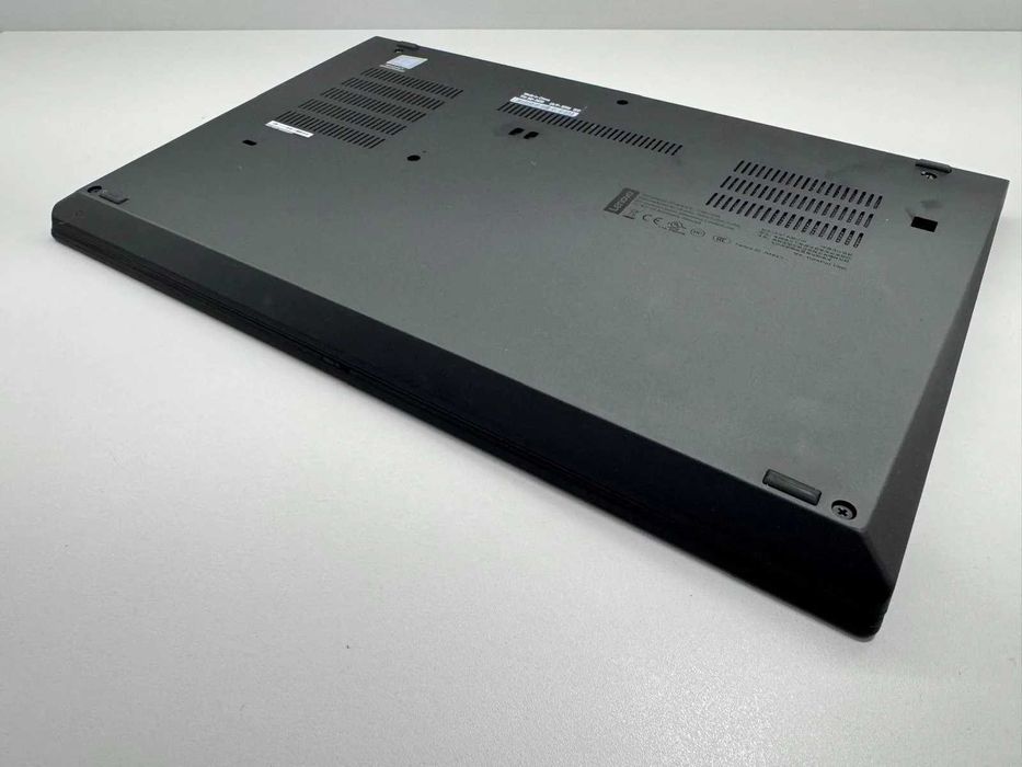 Laptop SH Lenovo Thinkpad T490 i5-8265U 12gb RAM NVME 256gb bat noua