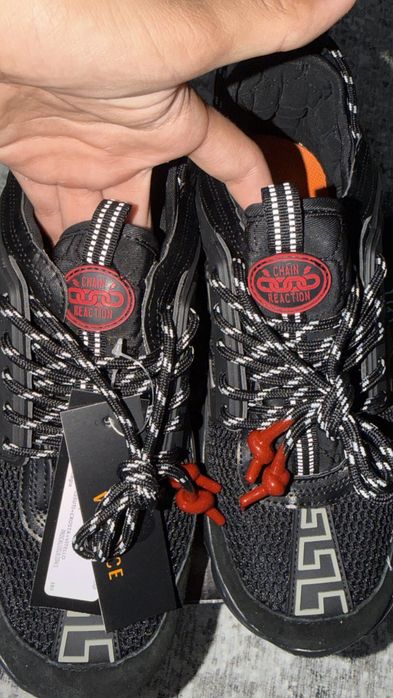 Versace Chain reaction