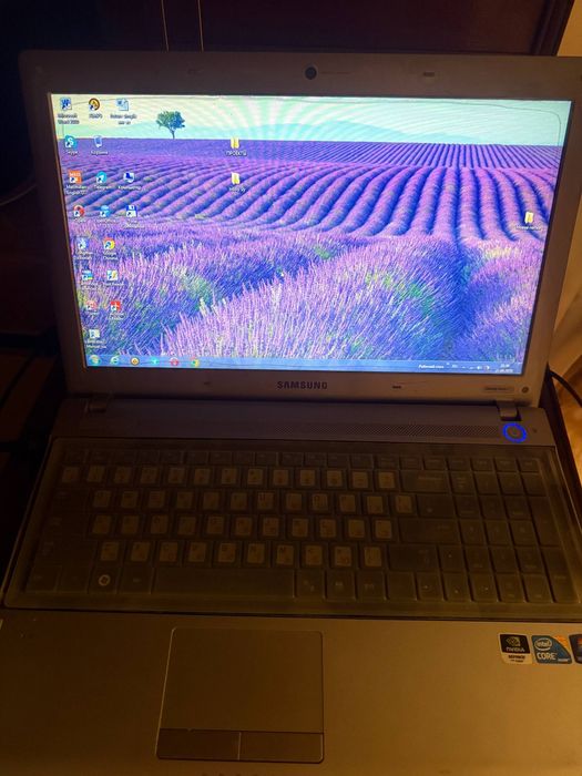 Samsung R580 (Sens R580) noutbuk sotiladi