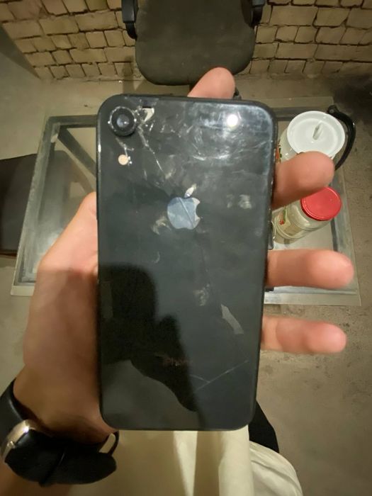 Iphone xr 64 gb 77% batareyyya tel trubdi