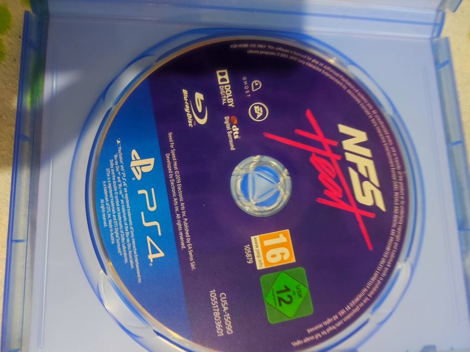 Две игры  на playstation 5и 4