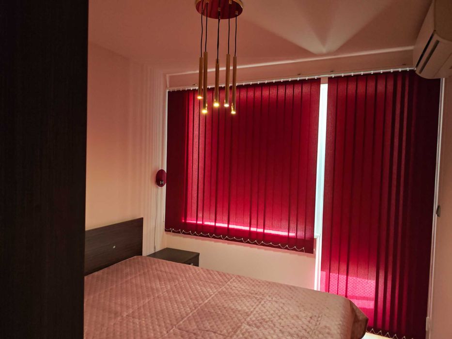 Тристаен , Бриз , Собственик