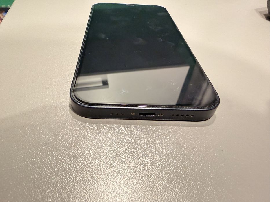 Iphone 12 64GB Черен