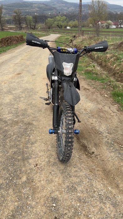 Vând cross kxd 125cc modificat luat din februarie 2026+ garanție la Alfarad, citiți descrierea prețul nu este negociabil