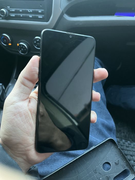 Realme c33 va samsungA20