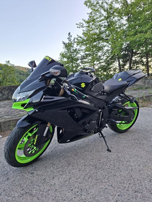 SUZUKI GsxR 600 28.000km