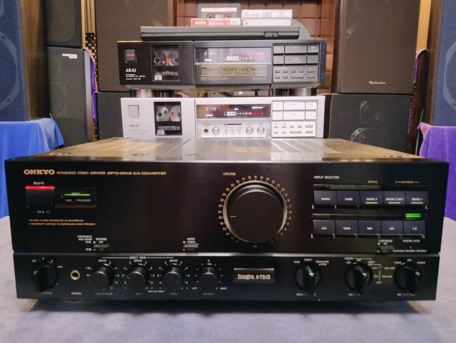 ONKYO Integra A-701D