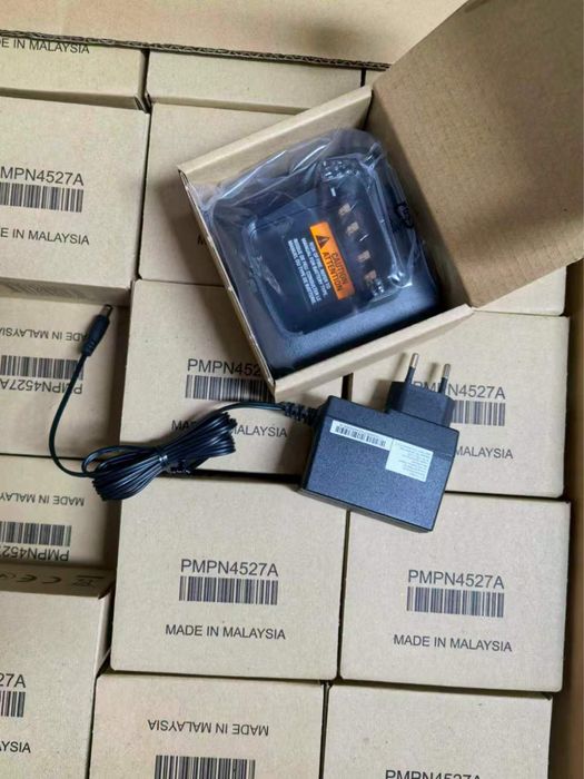 Зарядное устройство Motorola PMPN4577A