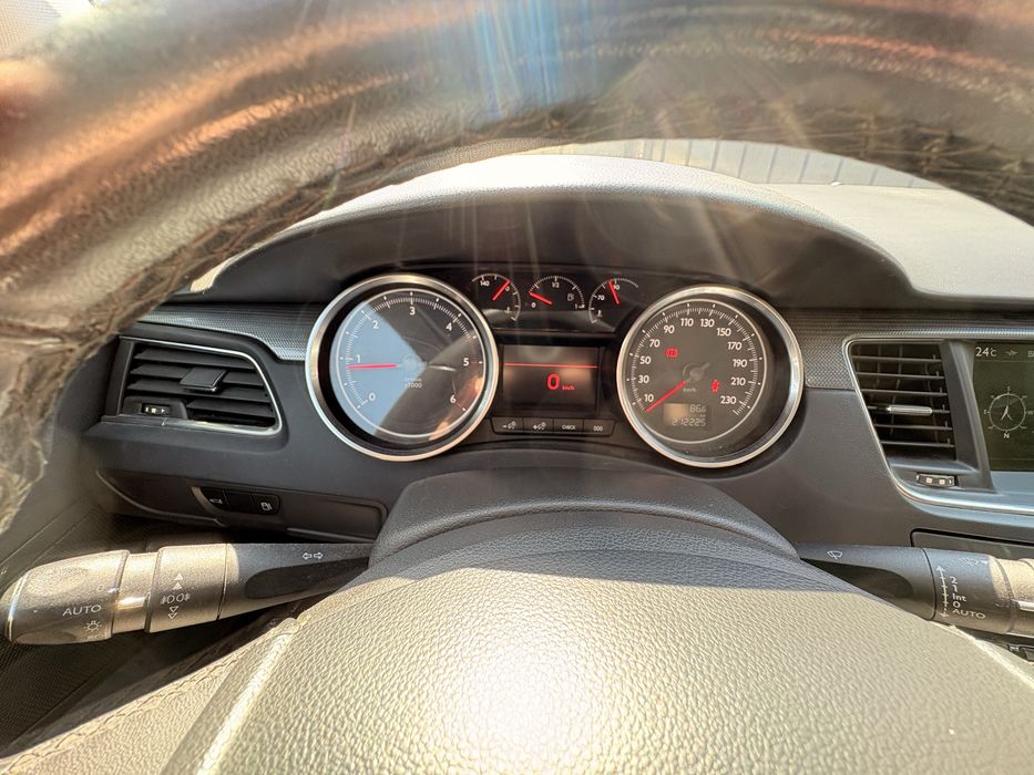 Vând Peugeot 508,