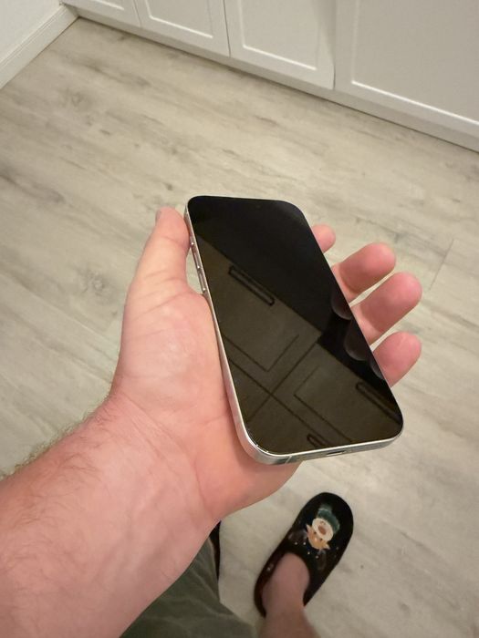 Iphone 16 pro impecabil ca nou 98%baterie garantie flanco 2 ani