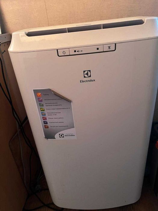 Мобильный кондиционер Electrolux в отличном состоянии.