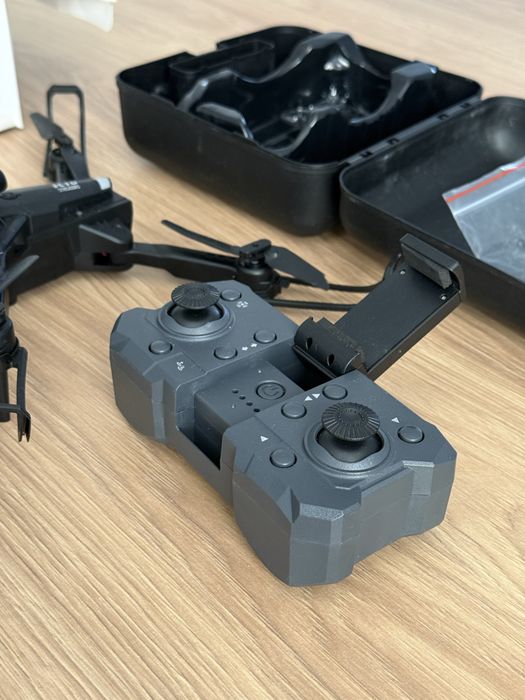 Dronă pliabilă K10 Max (IFAero) cu cameră HD, senzori evitare obstacole, telecomandă și cutie transport
