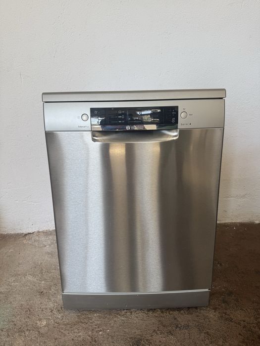 Съдомиялна Bosch SMS46K101E