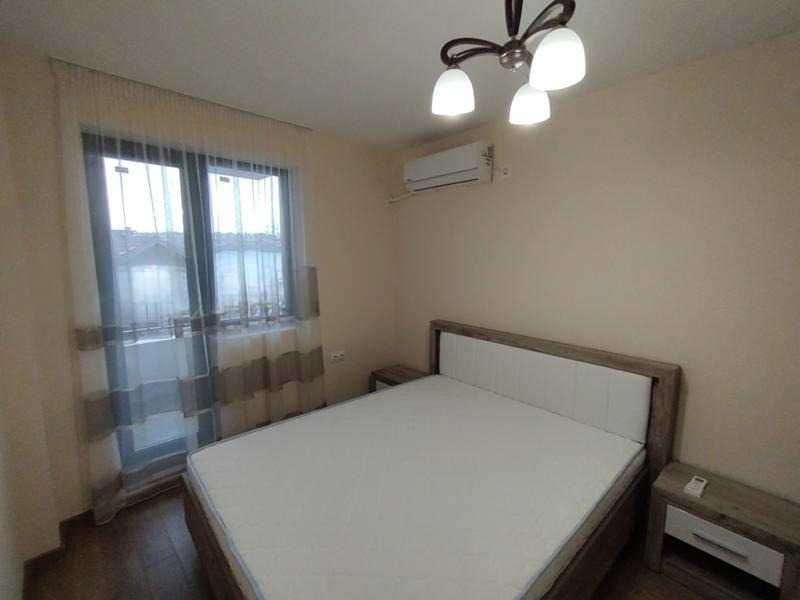 Дава се под наем Двустаен апартамент в София, Надежда 2 - 65 кв.м за 703.8 € - Снимка #2