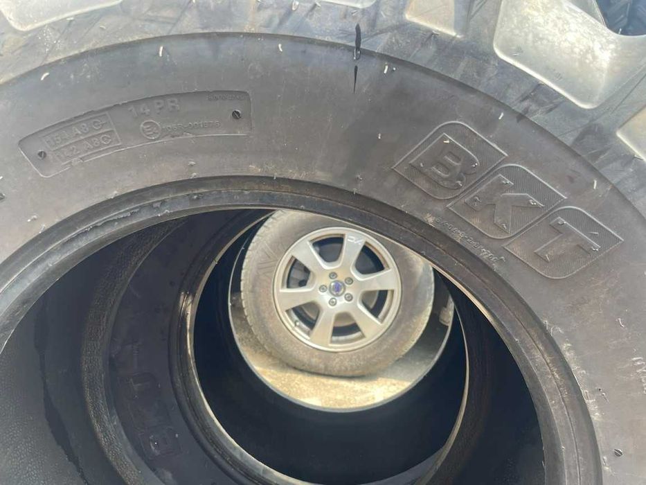 Anvelope industriale de tractiune 14pliuri groase 400/70-20 405/70-20