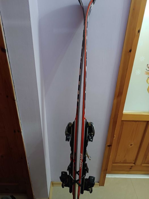 Продавам ски Атомик GS 10