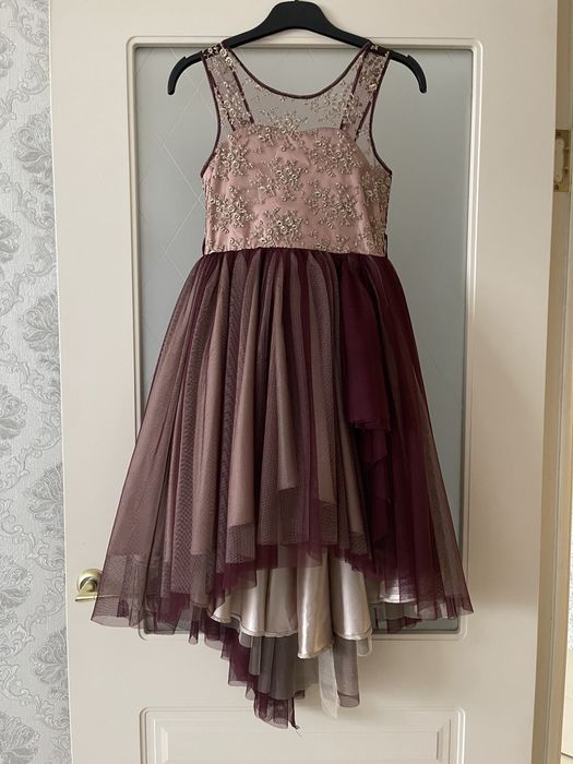 Продается красивое вечернее платье