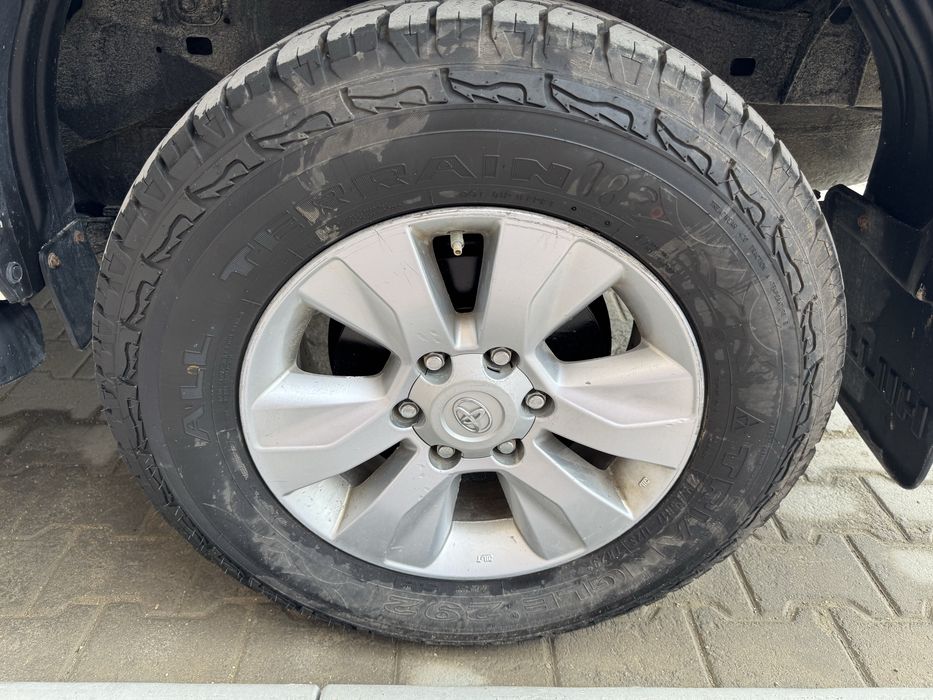 Диски с шинами 265/65 R17