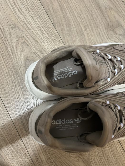 Adidas Ozelia