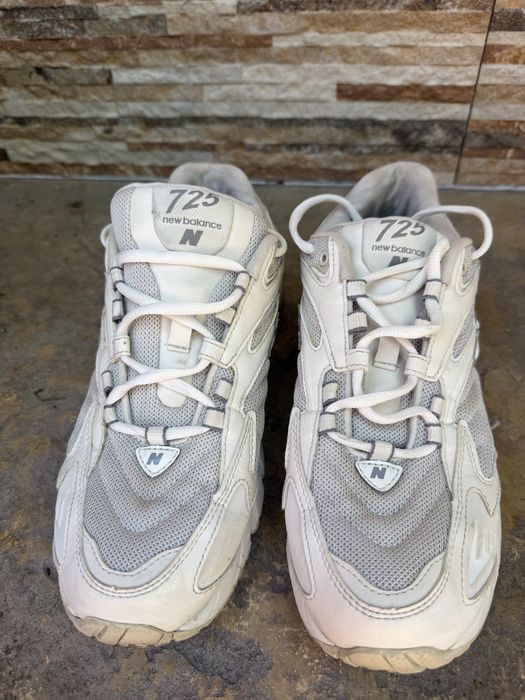 Спортни маратонки New Balance 725